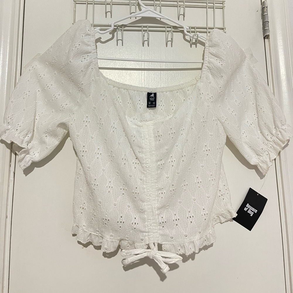 Off shoulder, white top